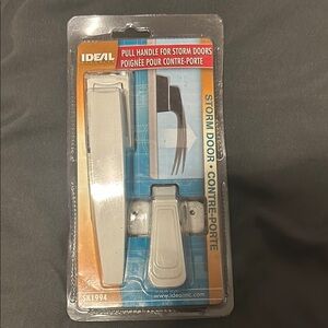 Storm door handle